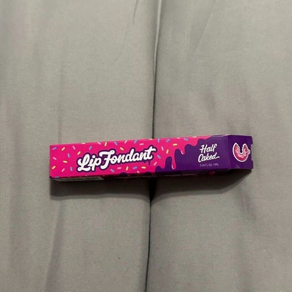 Lip Fondant - Half Caked Sweet Tooth